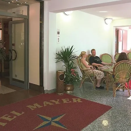 Mayer Hotel 3*