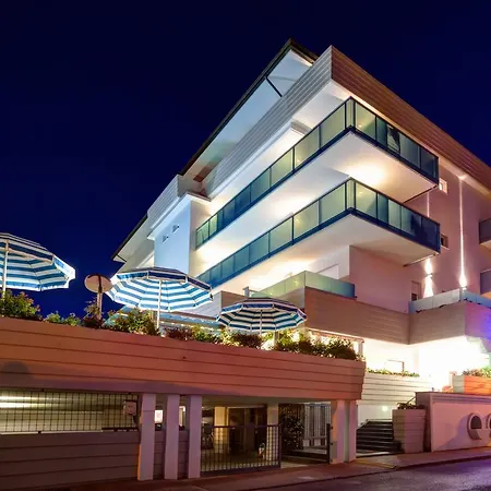 Mayer Отель Бибионе