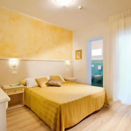 Mayer Отель Бибионе