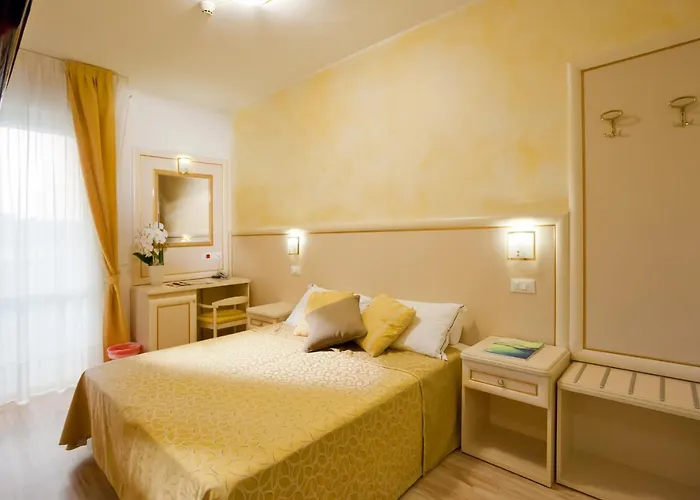 梅尔酒店 比比翁