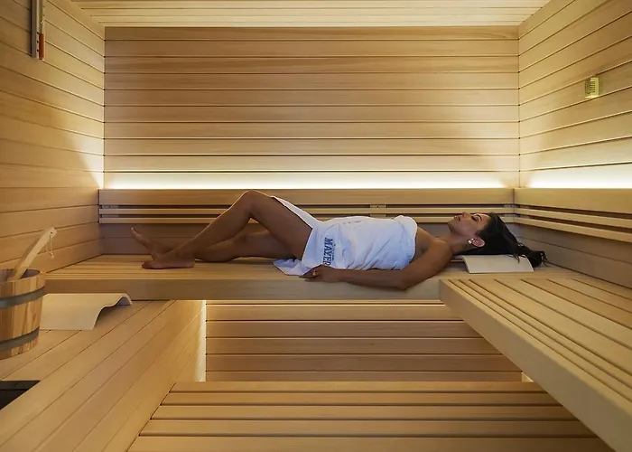 梅尔酒店 比比翁