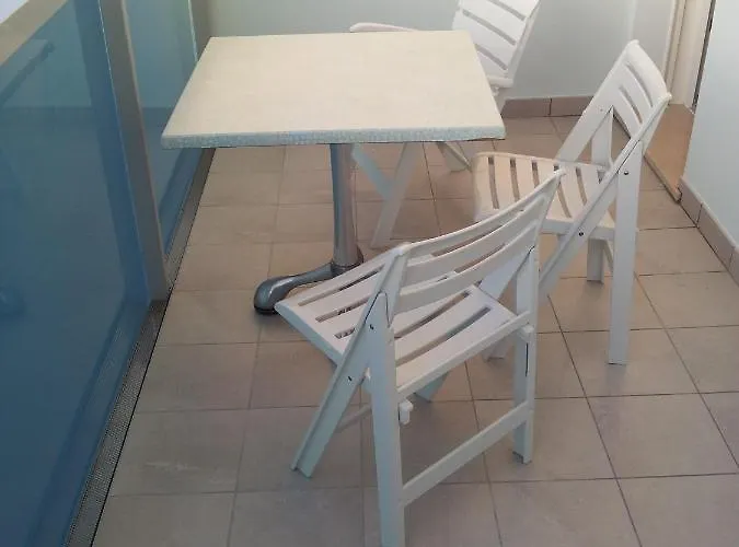 梅尔酒店 3* 比比翁